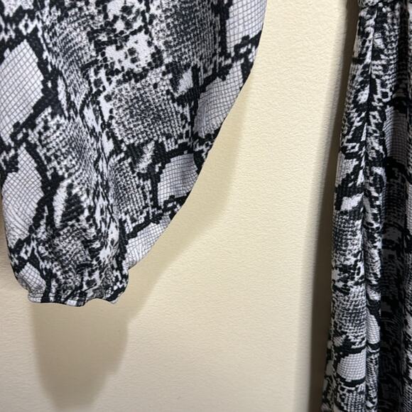 Rebdolls Snake Print Babydoll Long Sleeve Dress Size L - Picture 3 of 8